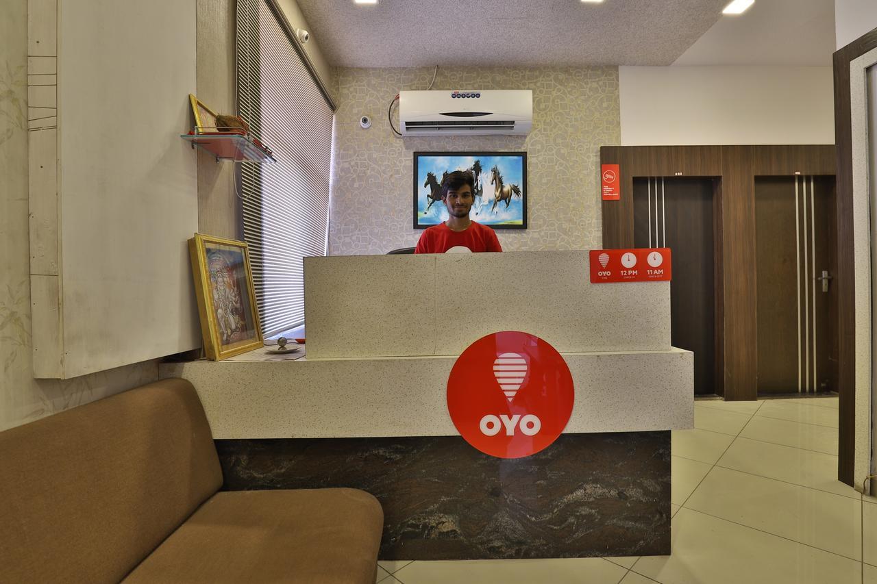 Oyo 11649 Hotel Mahima Gandhinagar Luaran gambar