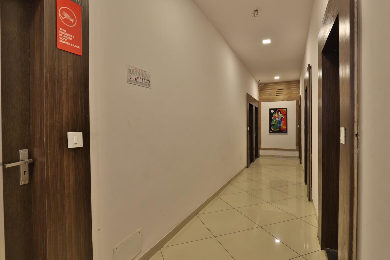 Oyo 11649 Hotel Mahima Gandhinagar Luaran gambar