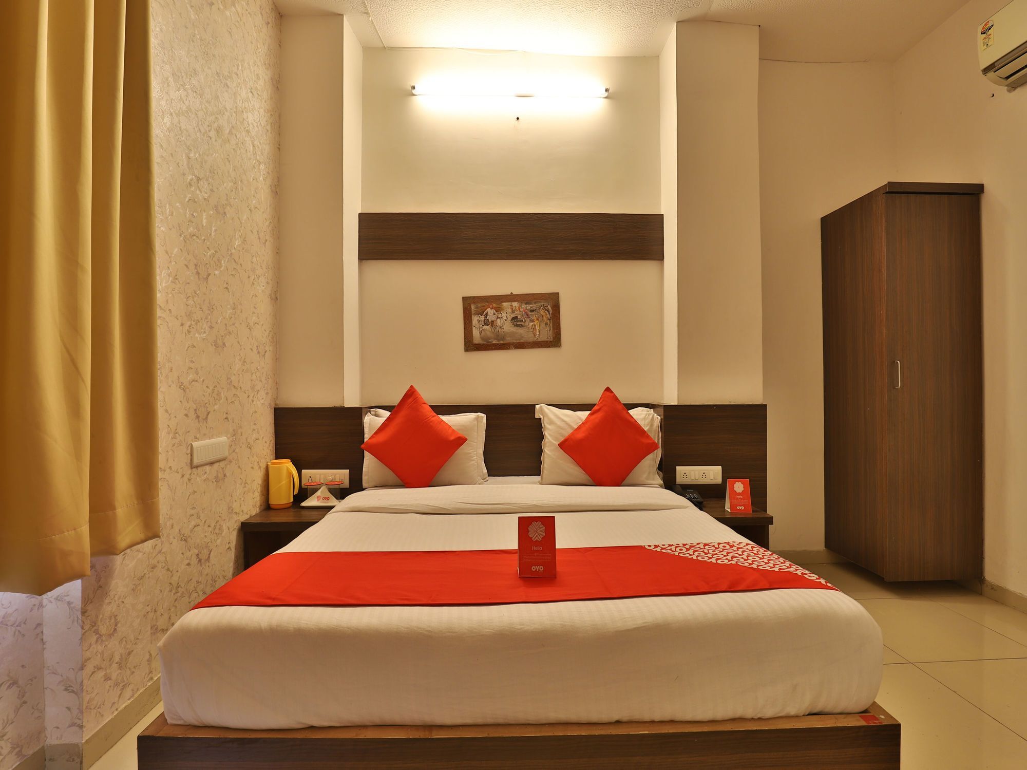 Oyo 11649 Hotel Mahima Gandhinagar Luaran gambar
