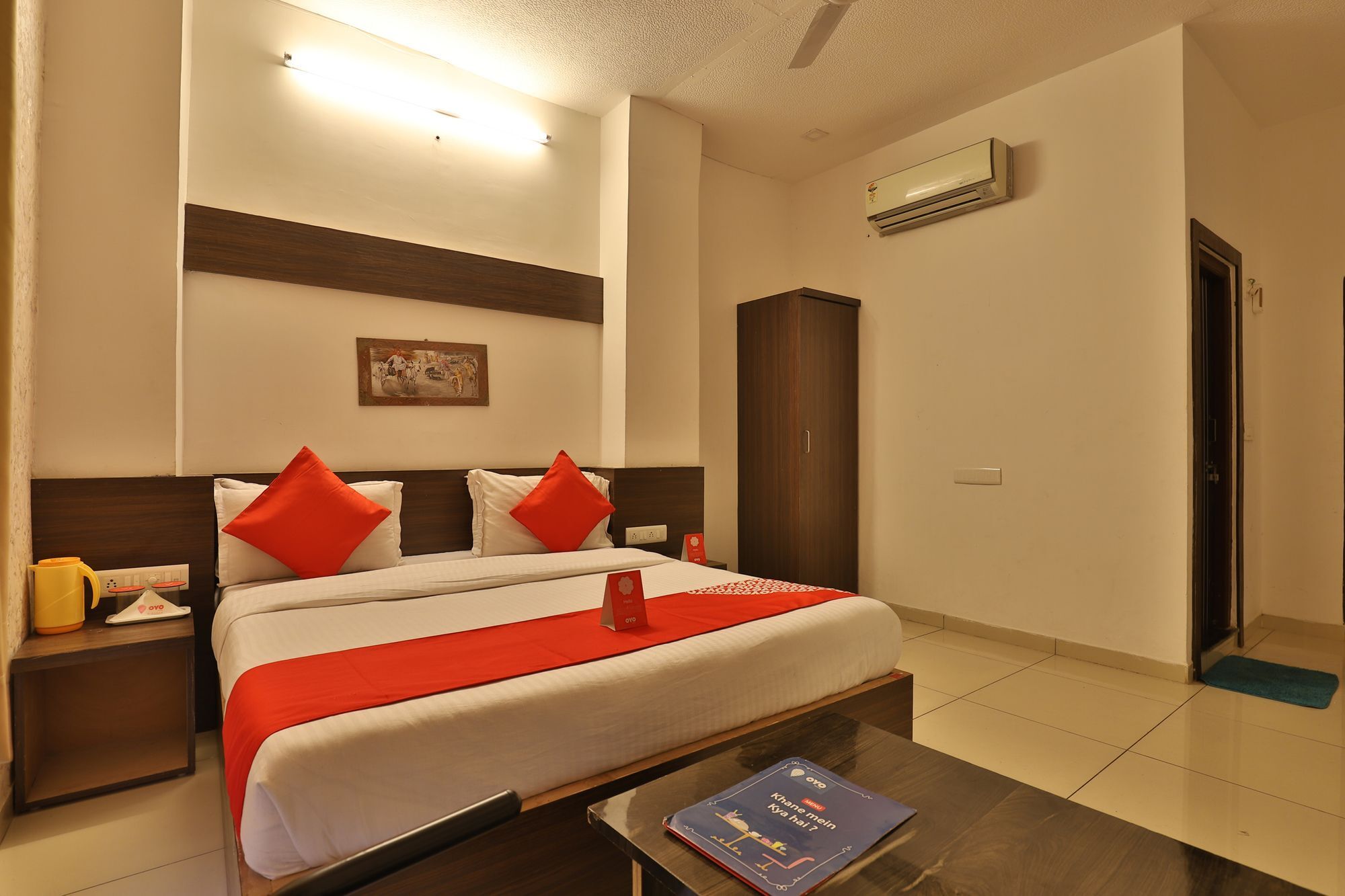 Oyo 11649 Hotel Mahima Gandhinagar Luaran gambar