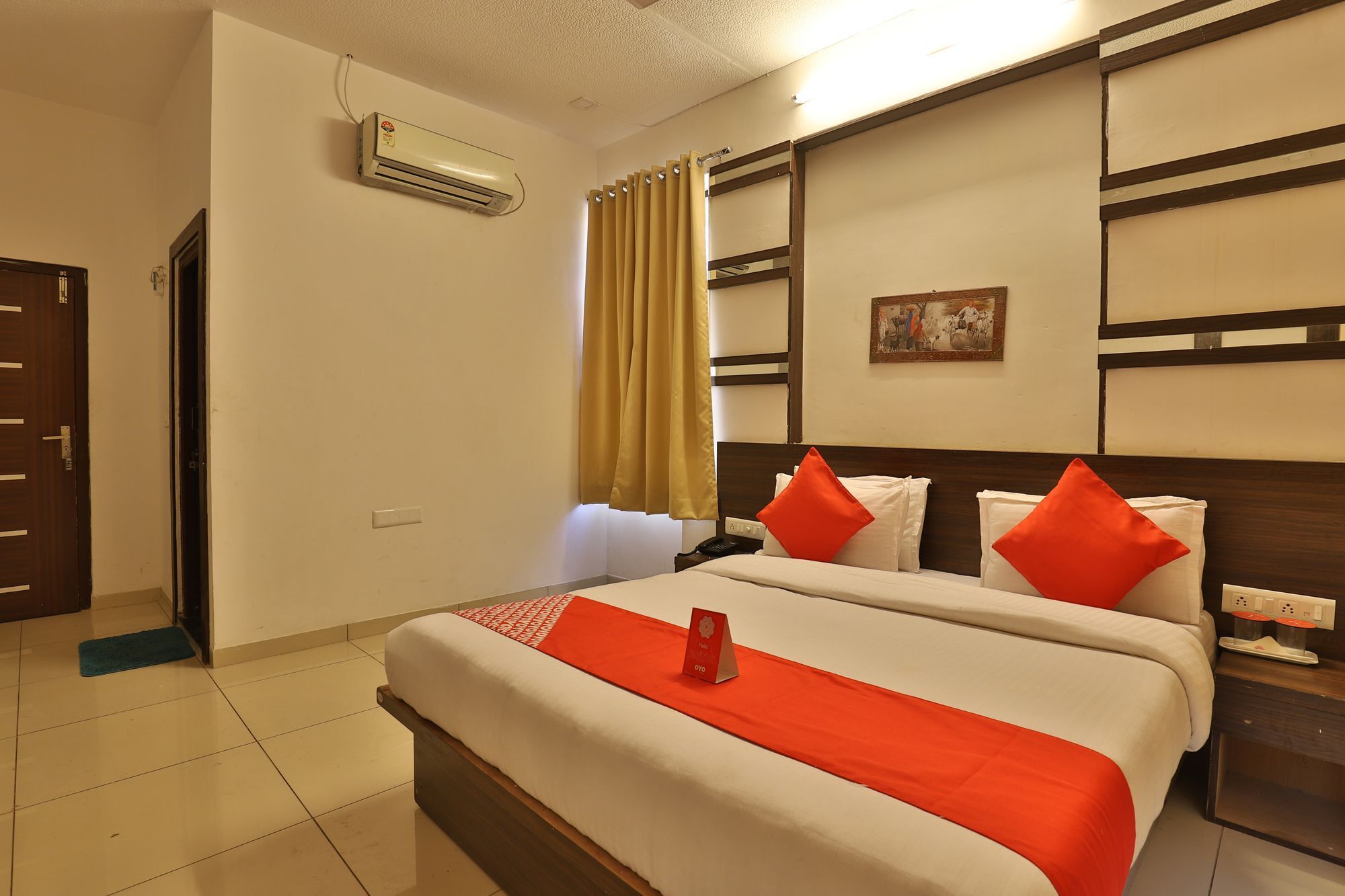 Oyo 11649 Hotel Mahima Gandhinagar Luaran gambar