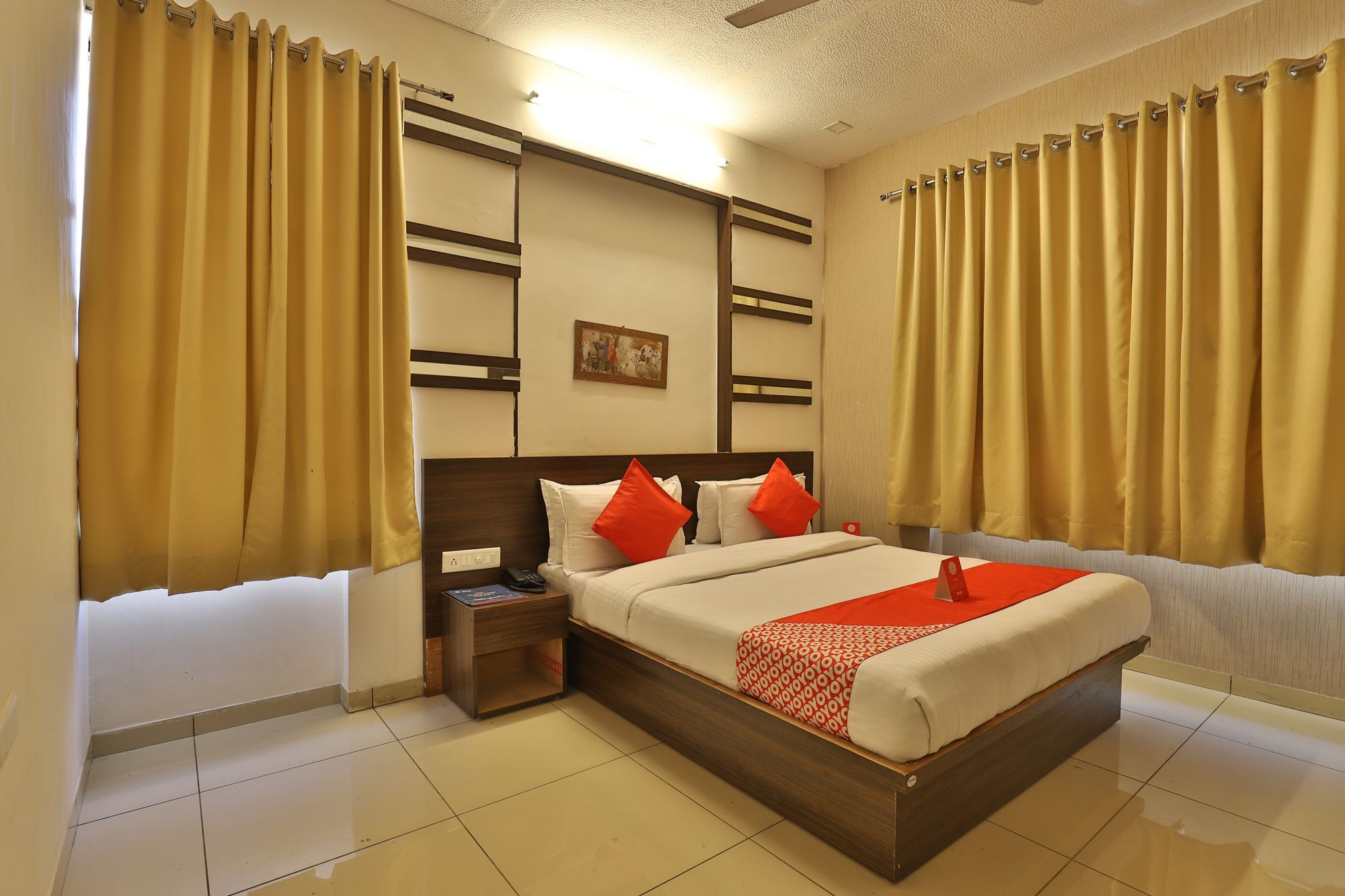 Oyo 11649 Hotel Mahima Gandhinagar Luaran gambar
